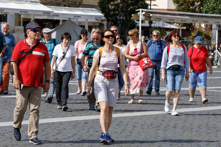 Potok turystów w Wilnie wraca do rekordowego poziomu