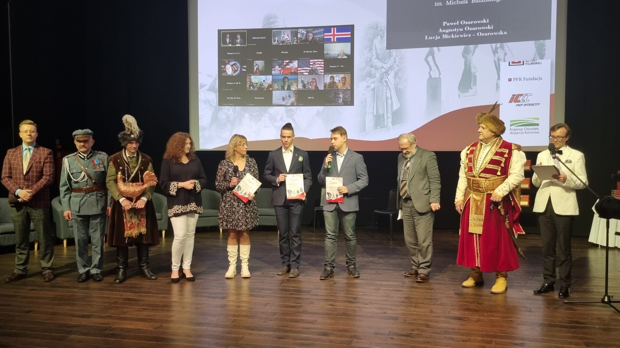 Kulminacyjnym momentem spotkania laureatów była Gala Finałowa Konkursu Historycznego Patria Nostra w Warszawie.