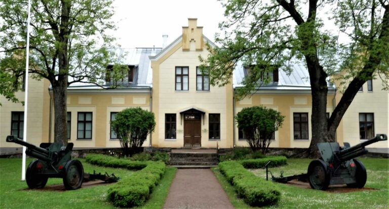 Estońskie Muzeum Wojny i Muzeum gen. Laidonera