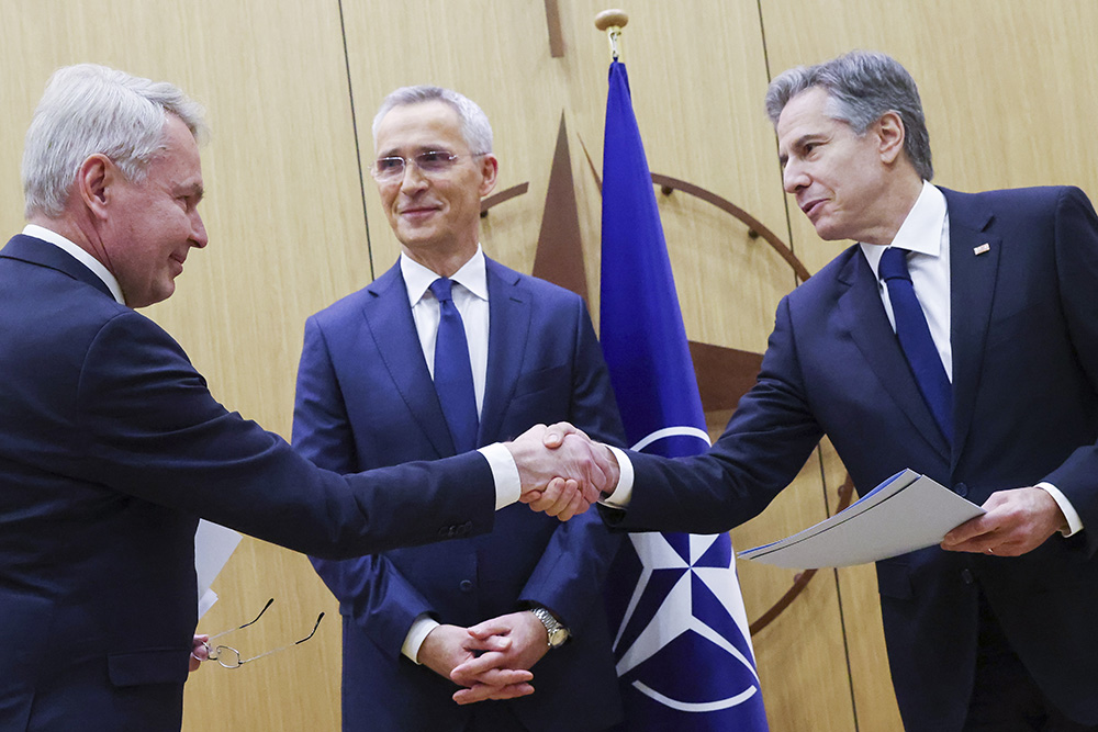 Finlandia oficjalnie została 31. członkiem NATO.