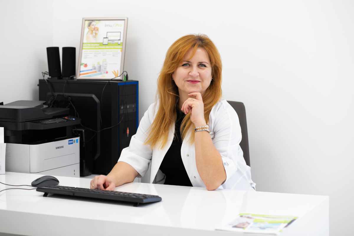 Krystyna Slidewska, onkolog i radiolog Centrum Onkologii Szpitala Uniwersyteckiego w Santoryszkach.