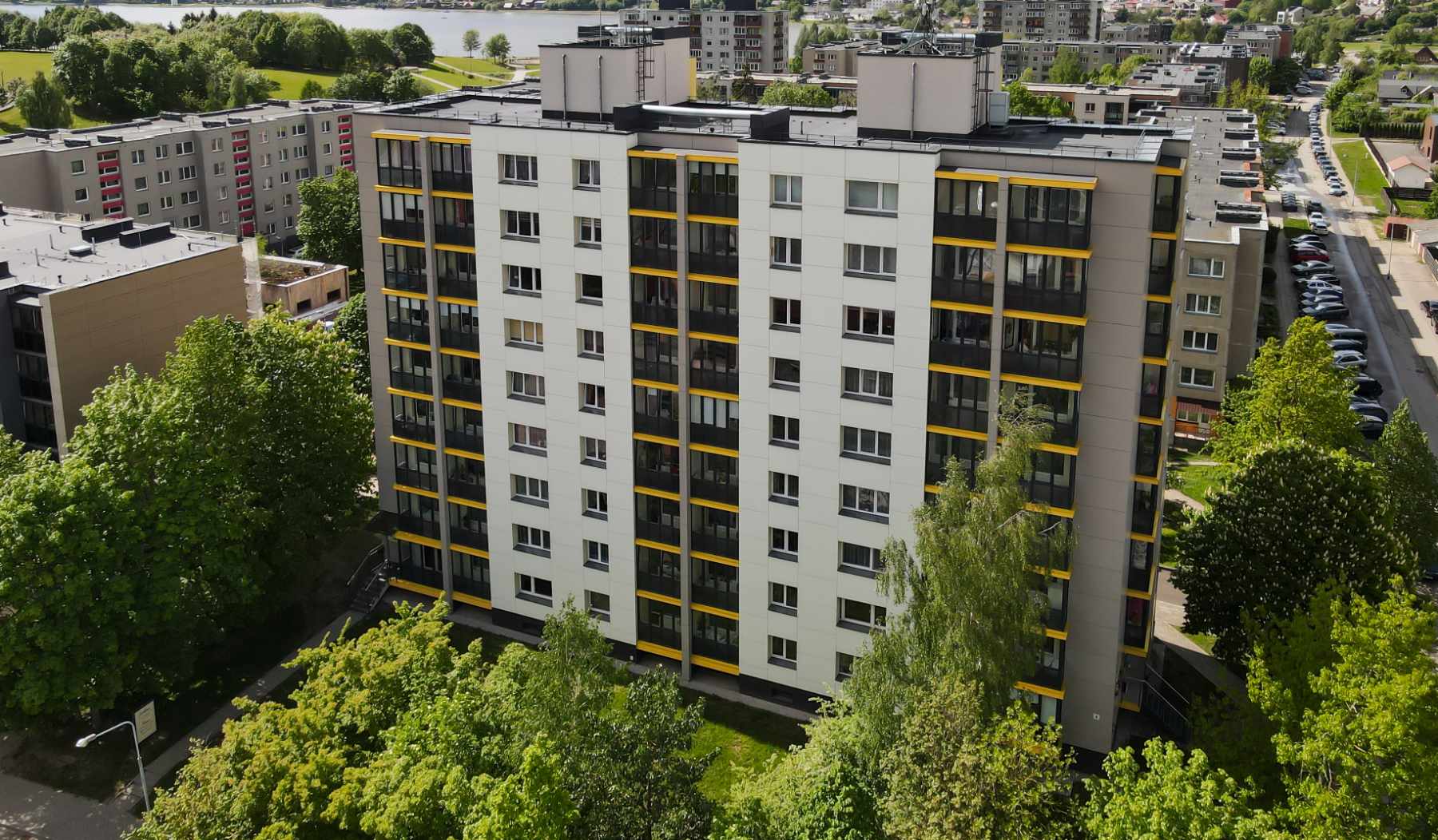 Renowacja bloków wielomieszkaniowych na Litwie.