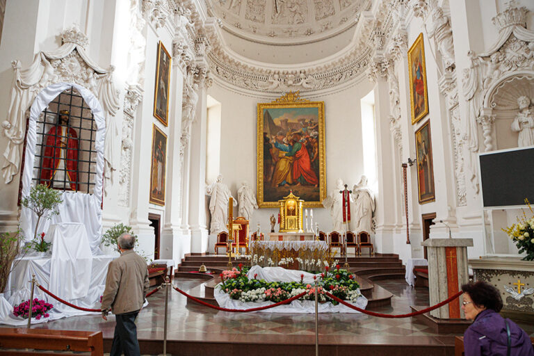 Transmisja Mszy św. z kościoła św. Piotra i Pawła w Wilnie