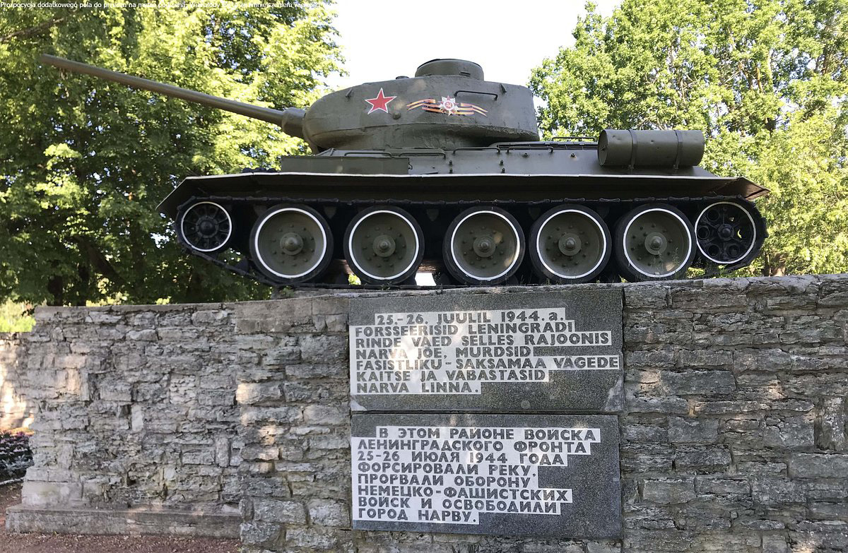 Pomnik czołgu T-34 został usunięty po tym, gdy Rosja rozpoczęła pełną inwazję na Ukrainę w lutym 2022 r.