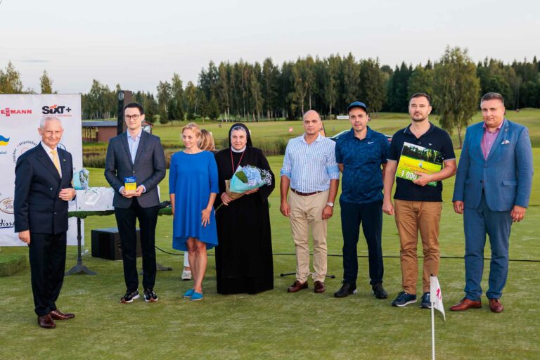 Golfiści zmierzyli się w turnieju, by wesprzeć zaszczytny cel charytatywny [Z GALERIĄ]