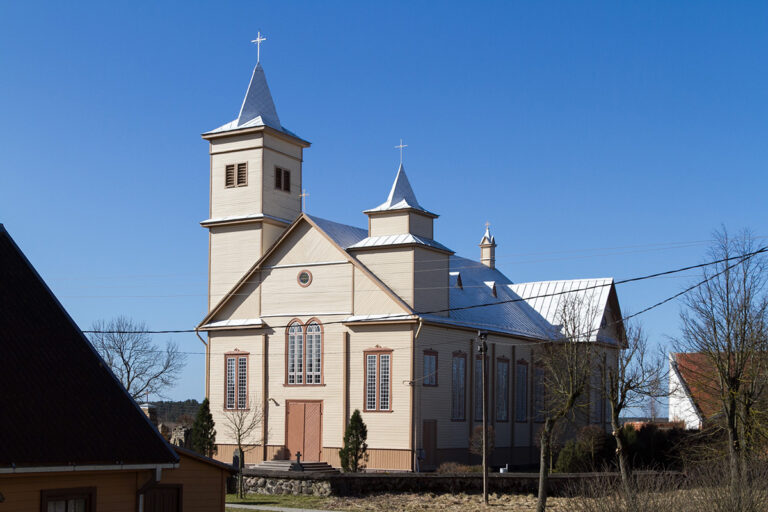 Kościół w Rudominie.