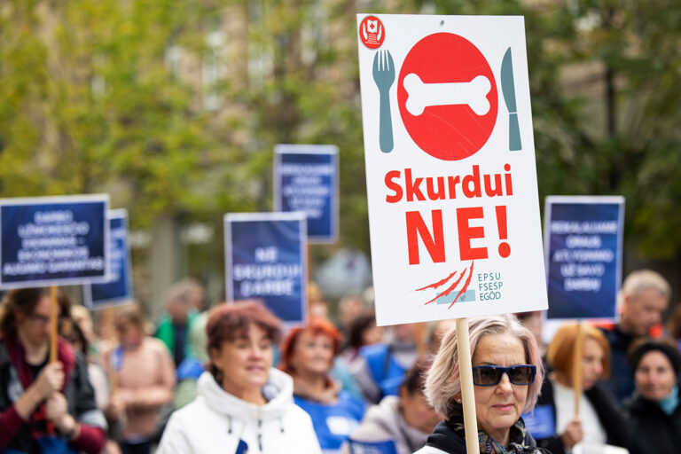 W Wilnie strajkowali pracownicy sektora publicznego.