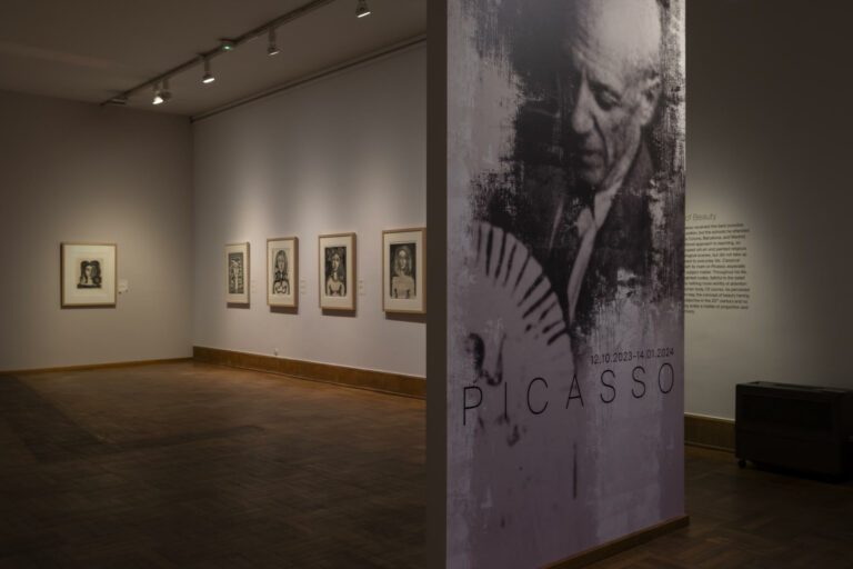 Dla uczczenia 50. rocznicy śmierci Pabla Picassa Muzeum Narodowe w Warszawie przygotowało wystawę monograficzną hiszpańskiego artysty.
