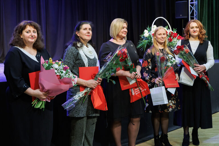 W Domu Kultury Polskiej w Wilnie 12 grudnia odbyła się XXIX edycja konkursu „Najlepsza szkoła — najlepszy nauczyciel”.