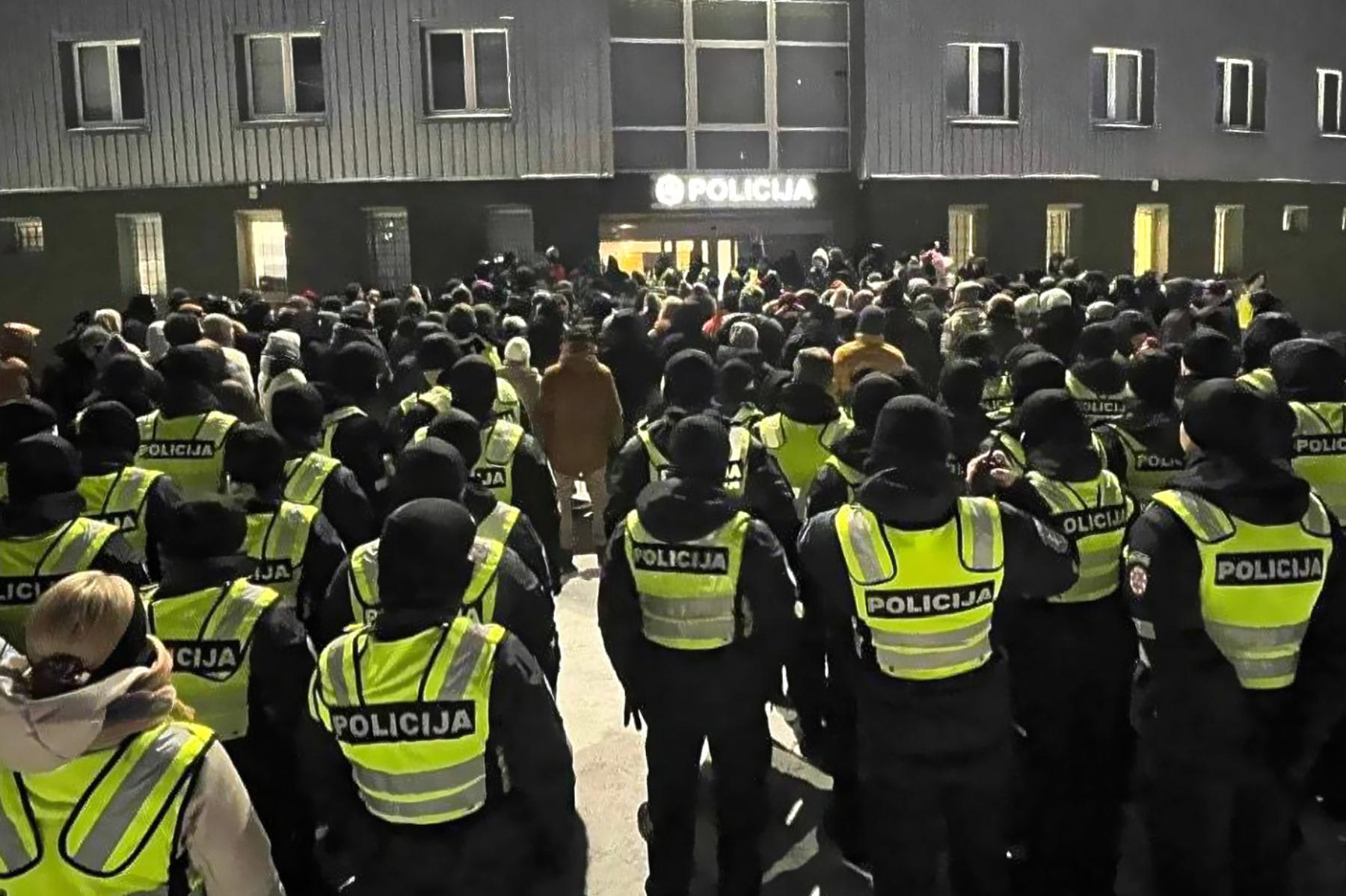 W poszukiwaniach 9-latki brały udział setki policjantów, a do akcji ratunkowej włączyli się ochotnicy z całej Litwy.