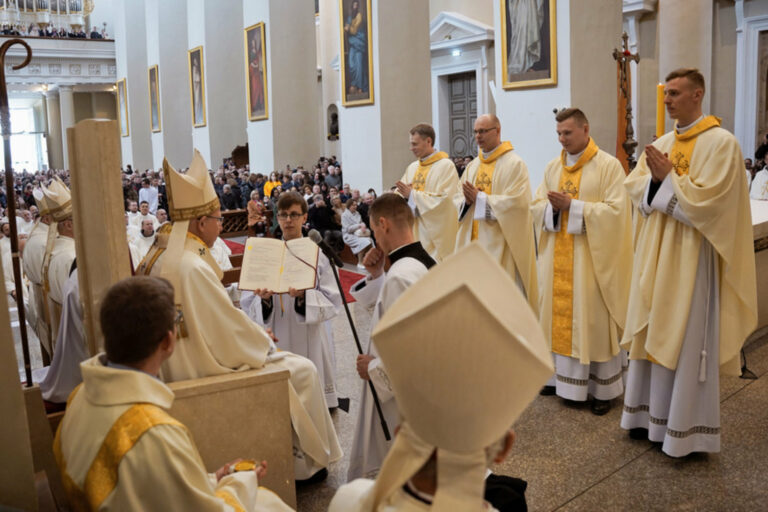 Wileńszczyzna ma czterech nowo wyświęconych kapłanów, w tym dwóch Polaków.