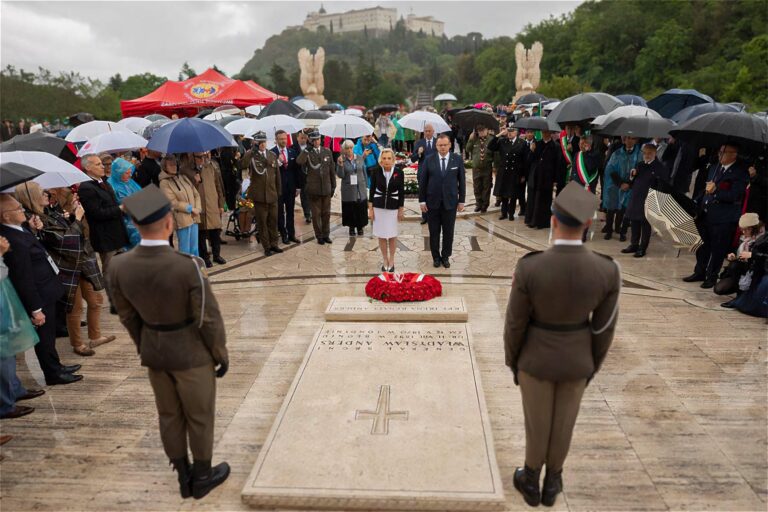 Obchody 79. rocznicy bitwy o Monte Cassino na polskiej nekropolii we Włoszech, 18 maja 2023.