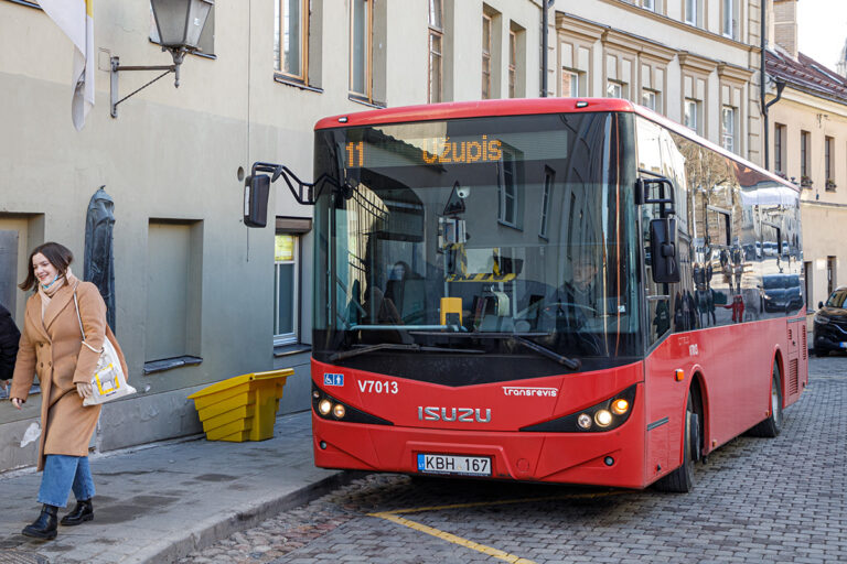 Autobus na Zarzeczu.