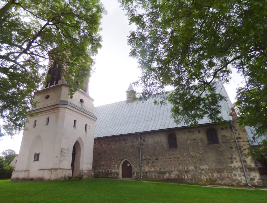 Sanktuarium maryjne w Brzesku na Pomorzu Zachodnim.