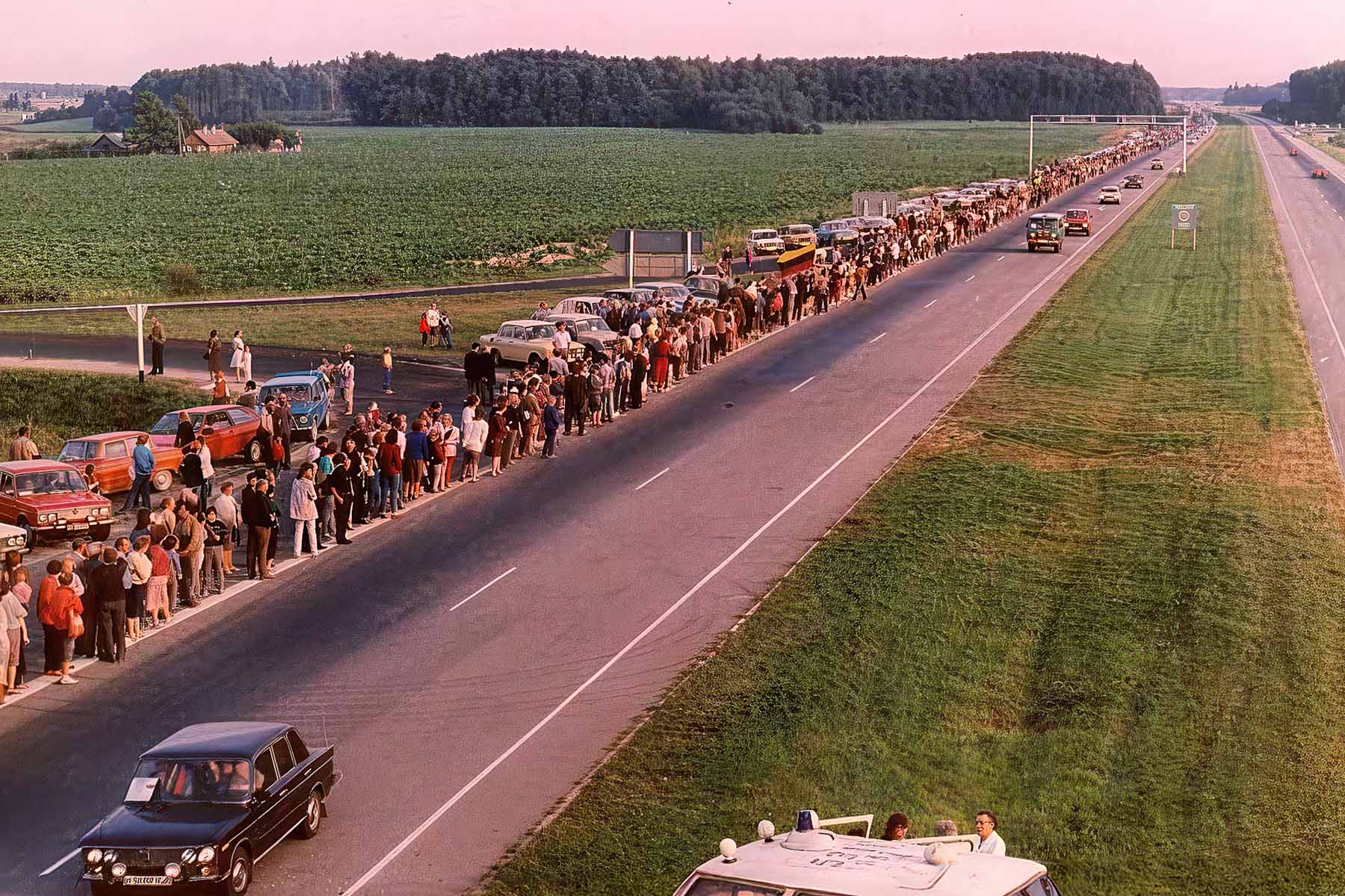 23 sierpnia 1989 r. dwa miliony osób utworzyło żywy łańcuch od Wilna do Tallina.