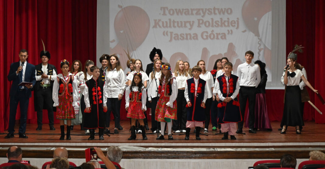 Obchody jubileuszowe Towarzystwa Kultury Polskiej „Jasna Góra” w Tyraspolu odbyły się w Warnicy na terytorium Mołdawii.