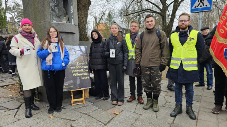 Jesienna zbiórka pieniędzy na cmentarzu Rossa była prowadzona 1–3 i 11 listopada, czyli w polskie Święto Niepodległości.