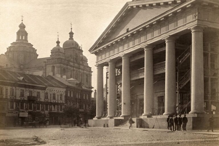 Wileński Ratusz uwieczniony przez Bułhaka w 1912 r. Bez jego fotografii nasza wiedza o przedwojennym Wilnie byłaby uboższa.