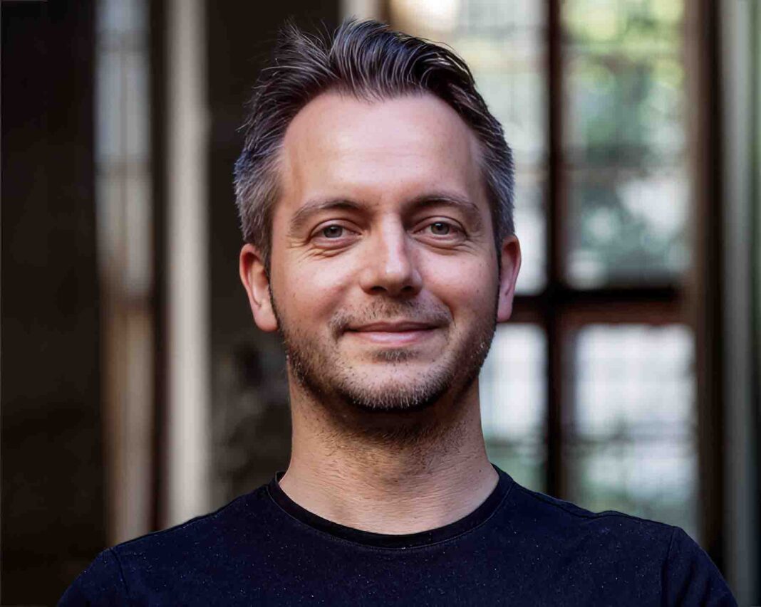 Michael Morys-Twarowski.