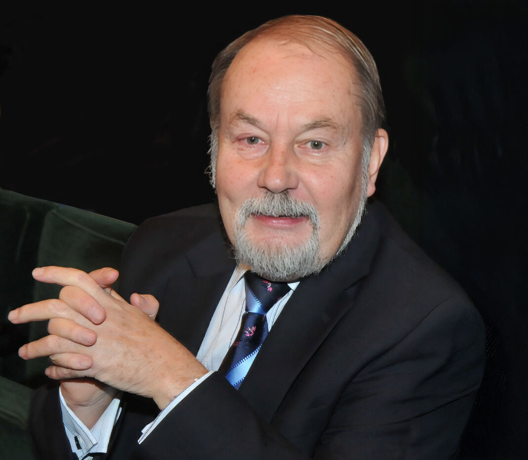 Prof. Janusz Małłek.