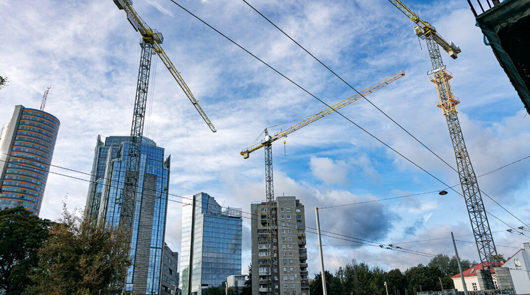Budowa bloków wielomieszkaniowych.