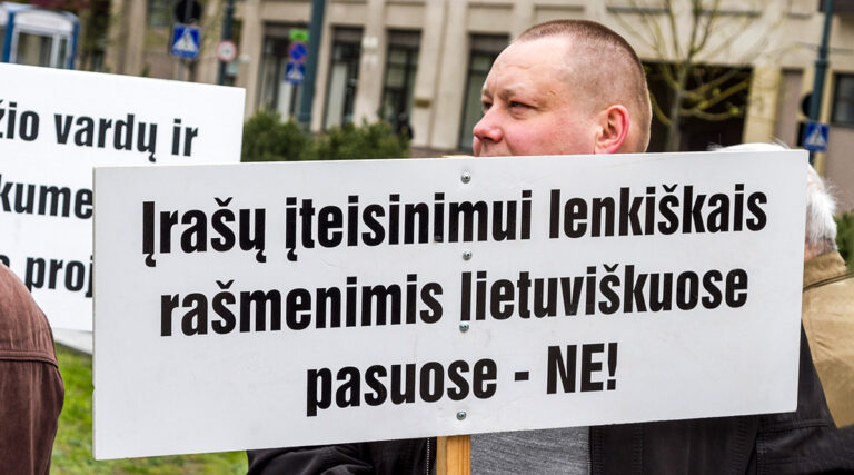 Protest przed polskością.