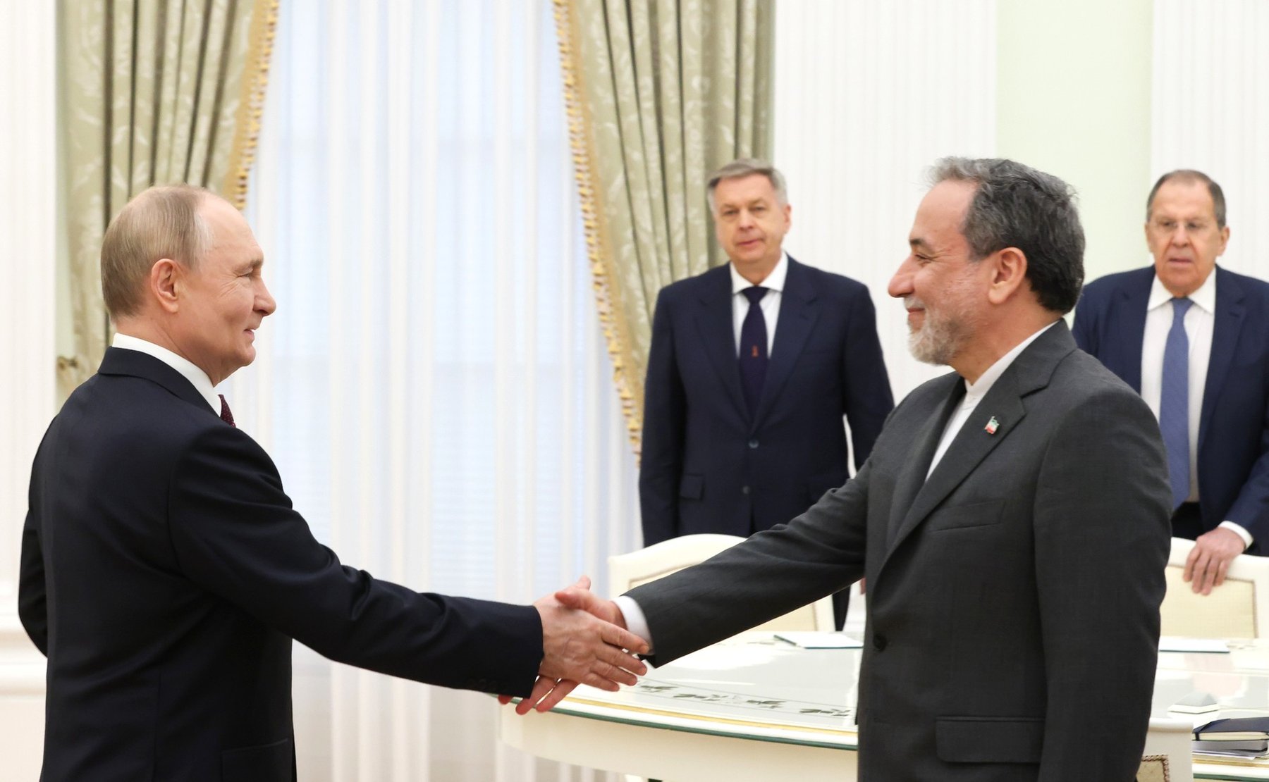 Spotkanie na Kremlu: Władimir Putin i minister spraw zagranicznych Islamskiej Republiki Iranu Abbas Aragczi, 23 czerwca.