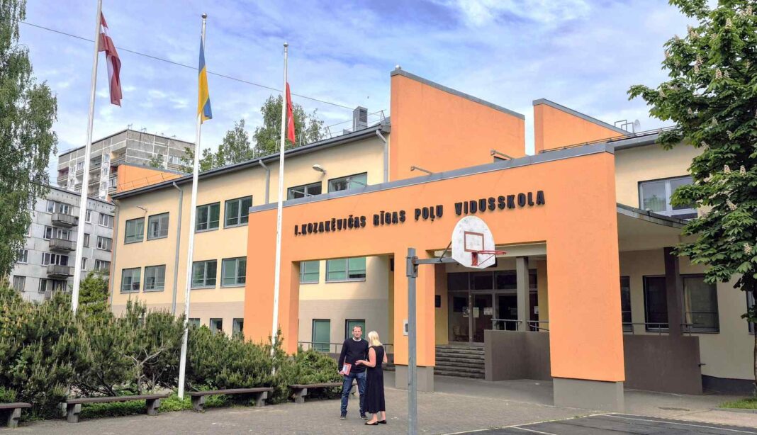 Polska szkoła średnia im. Ity Kozakiewicz w Rydze.