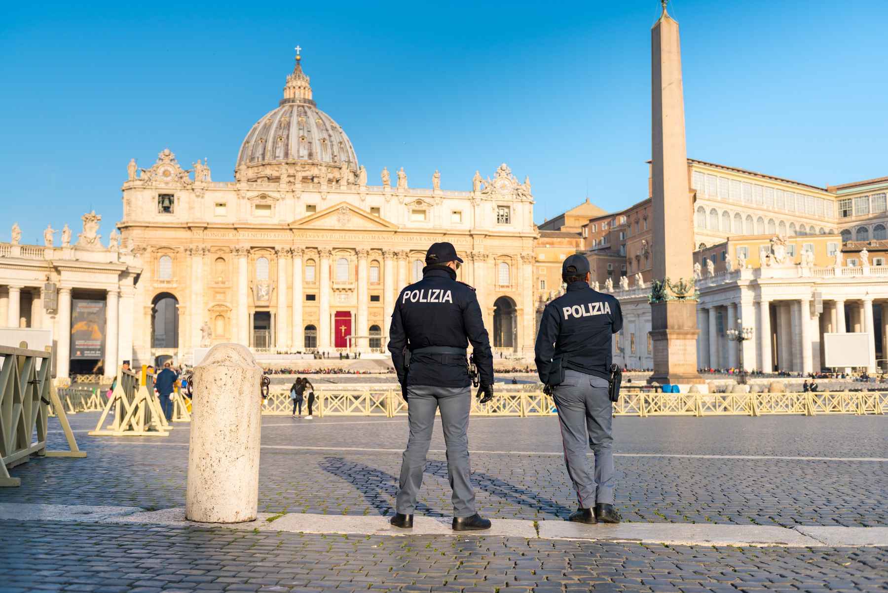 Widok policji na ulicach europejskich największych miast dziś już nikogo nie dziwi.