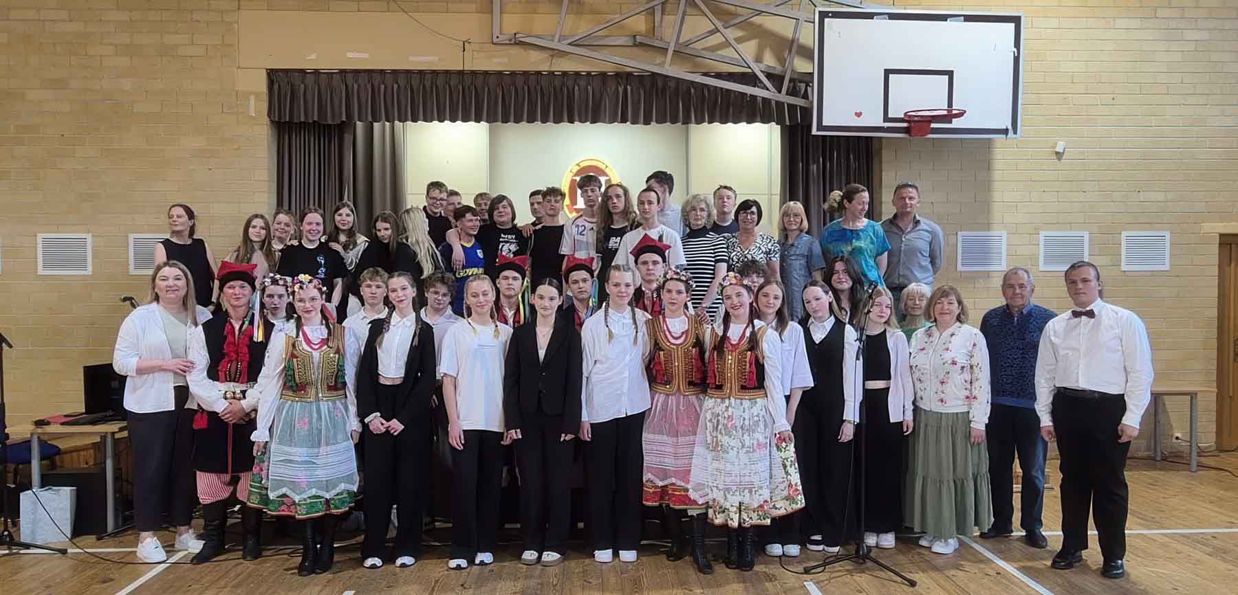 Współpraca rozpoczęła się od wymiany uczniowskiej w dniach 2-6 czerwca. Grupa uczniów klas 7-8 z SP nr 29 w Gdyni wraz z opiekunami przybyła do Landwarowa.