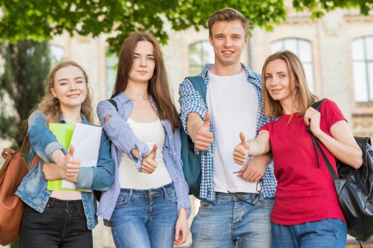Studenci.