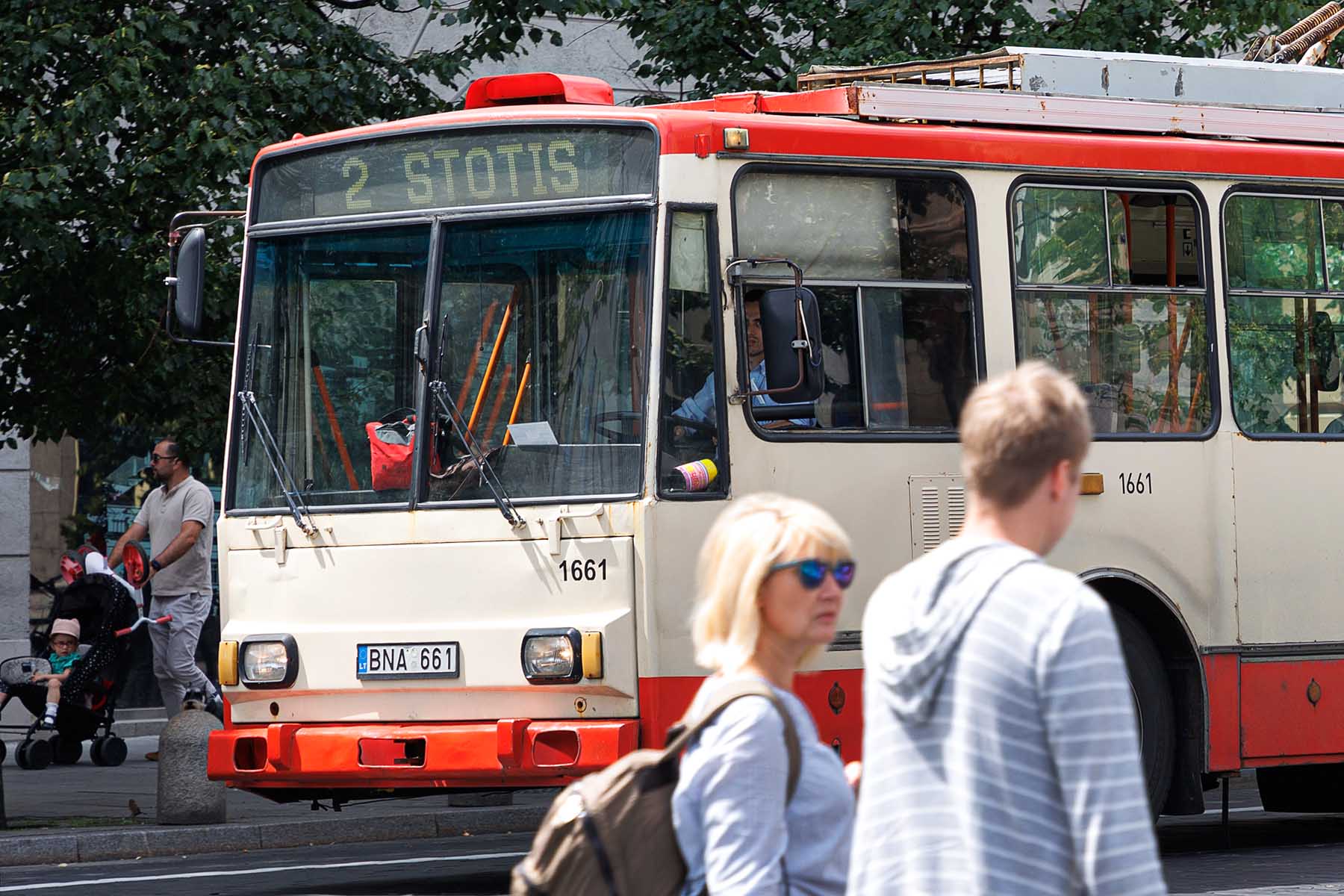 Trolejbus Nr. 2 w Wilnie.