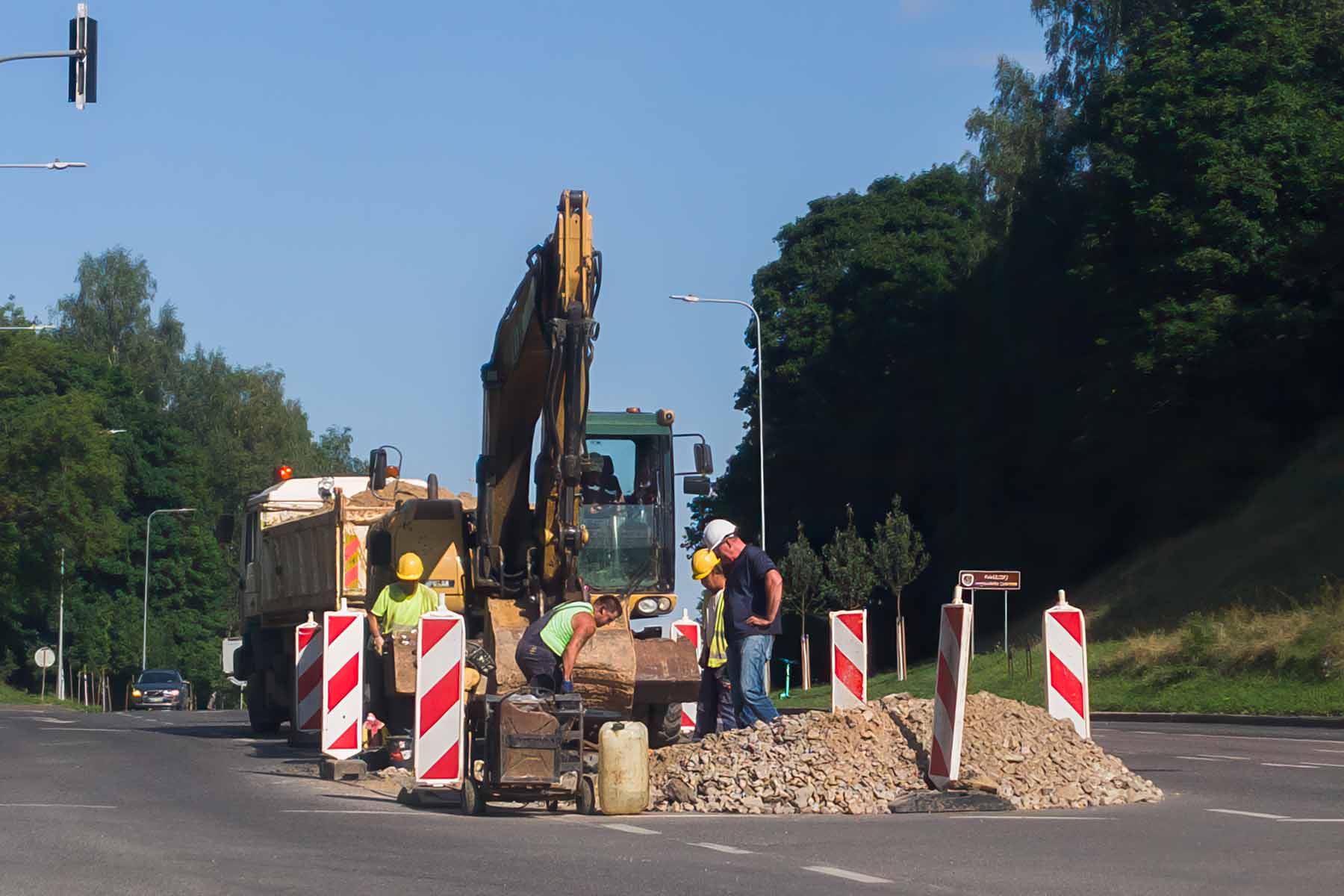 Prace budowlane na ulicy.