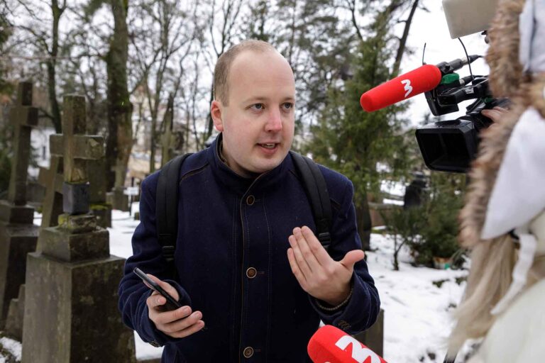Dariusz Lewicki.