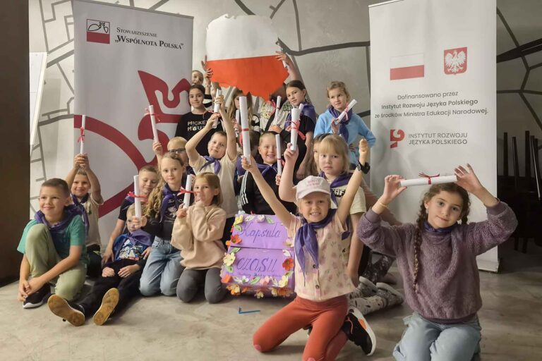Półmetek półkolonii „Młodzi Odkrywcy” — energia i uśmiechy nie gasną!