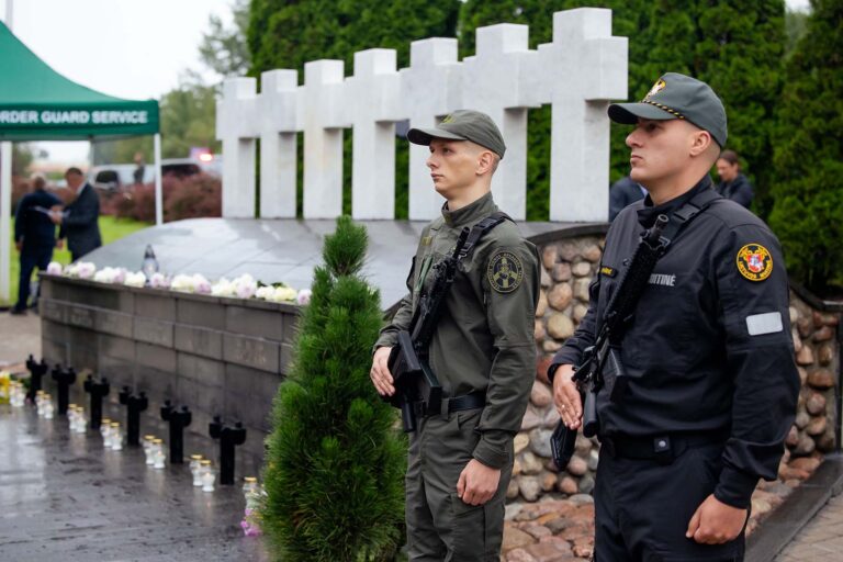 31 lipca odbyły się uroczystości upamiętniające 34. rocznicę masakry w Miednikach.