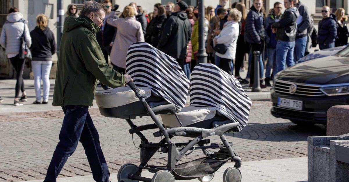 W Sejmie — propozycja zmiany definicji rodziny wielodzietnej, dla poprawy demografii