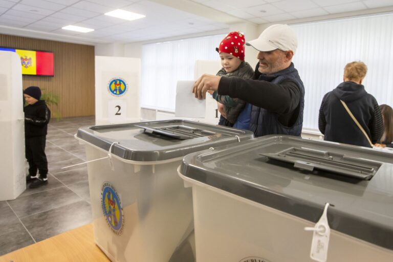 Wybory w Mołdawii.