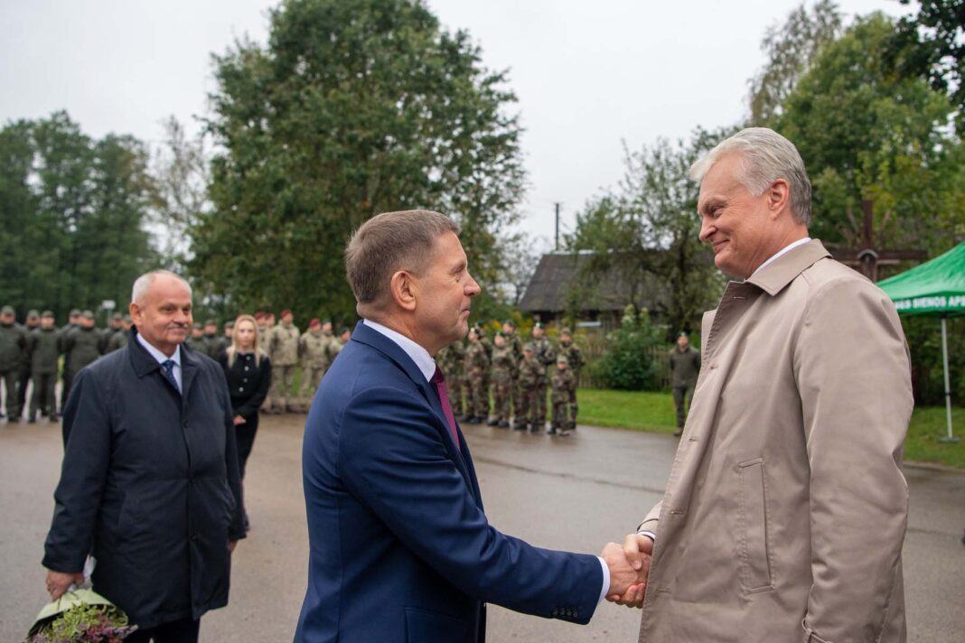 Prezydent spotkał się z merem rejonu Zdzisławem Palewiczem, a także wicemerem Józefem Rybakiem.