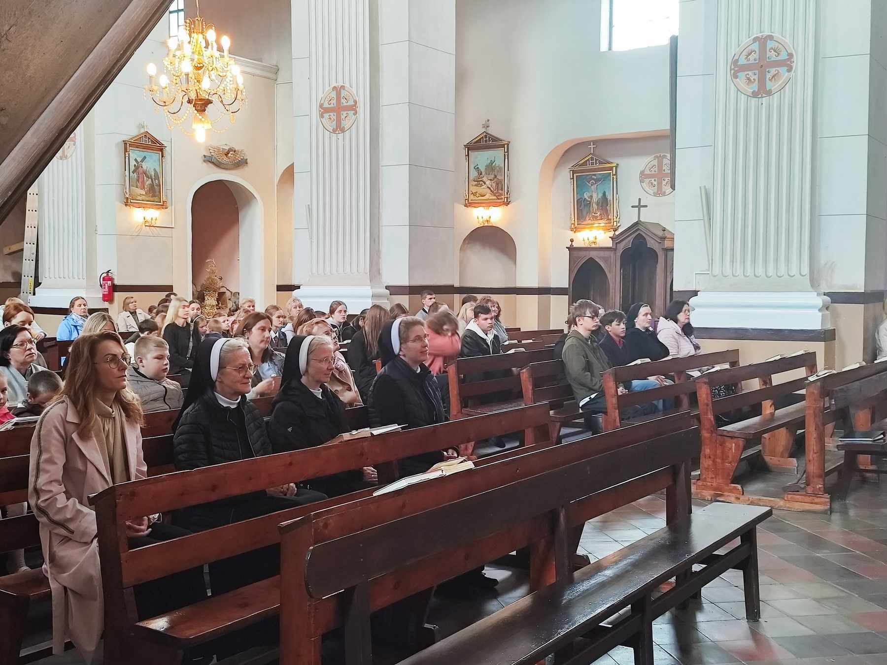 Spotkanie rozpoczęło się Mszą św. w kościele pw. św. Michała Archanioła w Szumsku.