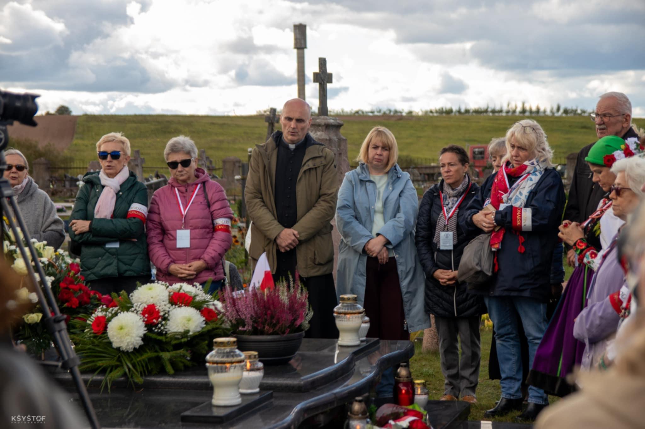 Przed tygodniem, 25 września, odbyło się uroczyste spotkanie z Rodziną Ponarską, poświęcone pamięci śp. Stanisława Pieszki.
