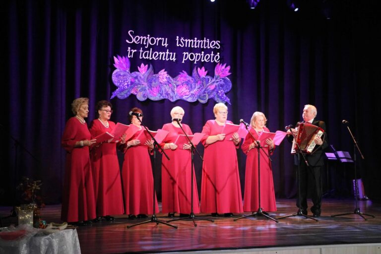 Z okazji Międzynarodowego Dnia Osób Starszych Centrum Kultury w Rudominie ogłosiło Tydzień Seniorów.