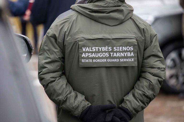 Zmiana taktyki. Migranci w gumowych łodziach próbowali wpłynąć na Litwę przez Niemen