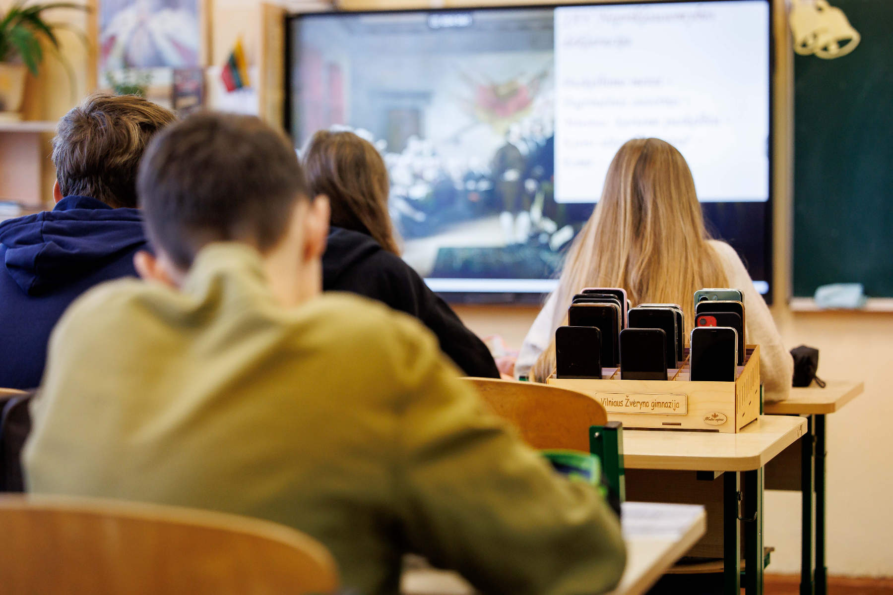 Telefony w szkołach