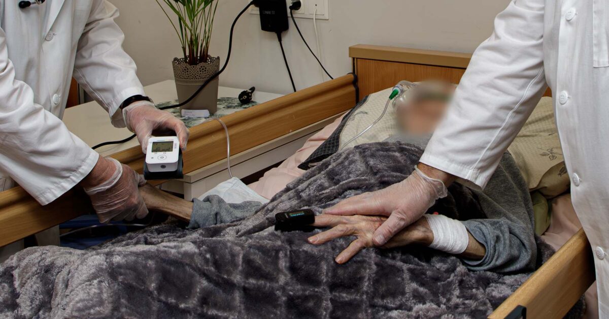 Godne pożegnanie umierającego stanie się obowiązkiem szpitali