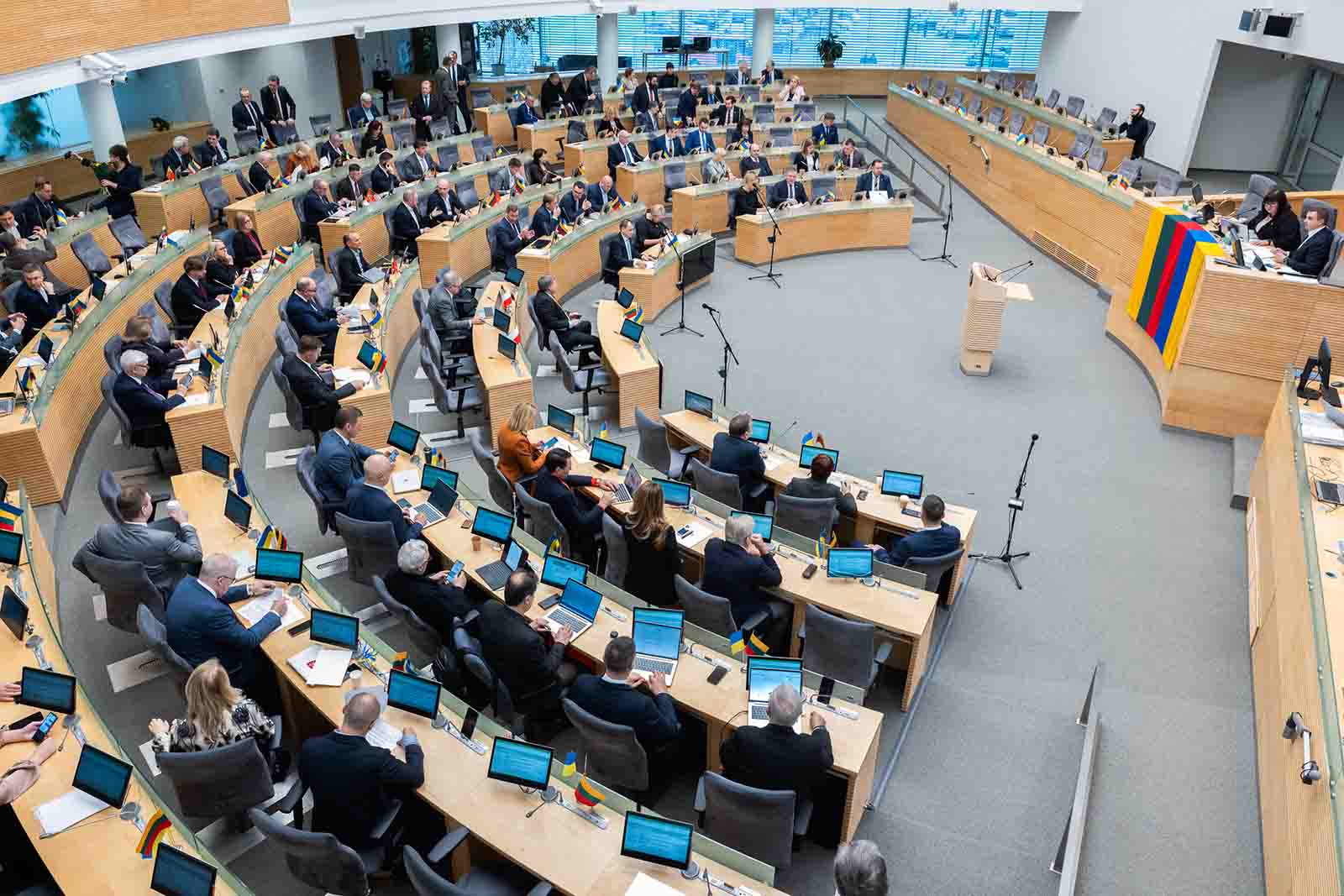 WYDA-oplaty-2025-11-27 Sejm Litwy.