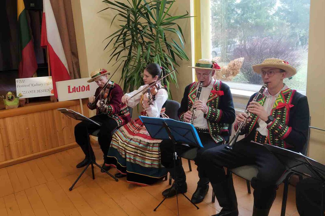 spol-Lauda-2025-11-20-4