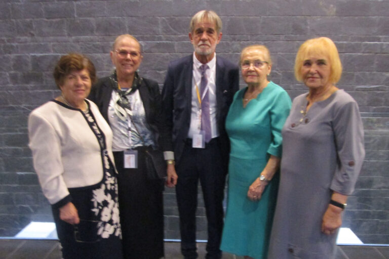 Helena Paszuk, prof. Małgorzata Halicka, prof. dr hab. Jerzy Halicki, Wanda Mazolewska i Dorota Kondratowicz.