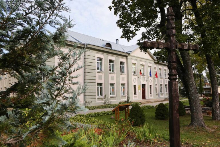 Gimnazjum im. Józefa Ignacego Kraszewskiego w Wilnie.