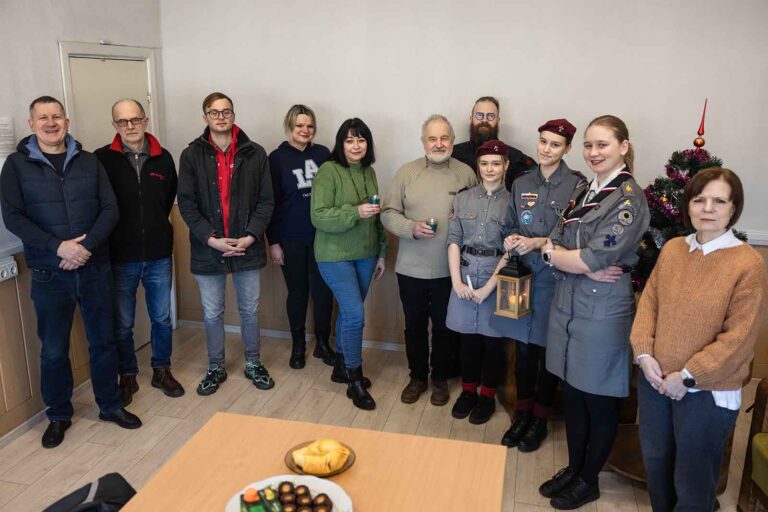 Światełko Pokoju dotarło do redakcji „Kuriera”. Opłatek był okazją do nadrobienia zaległości